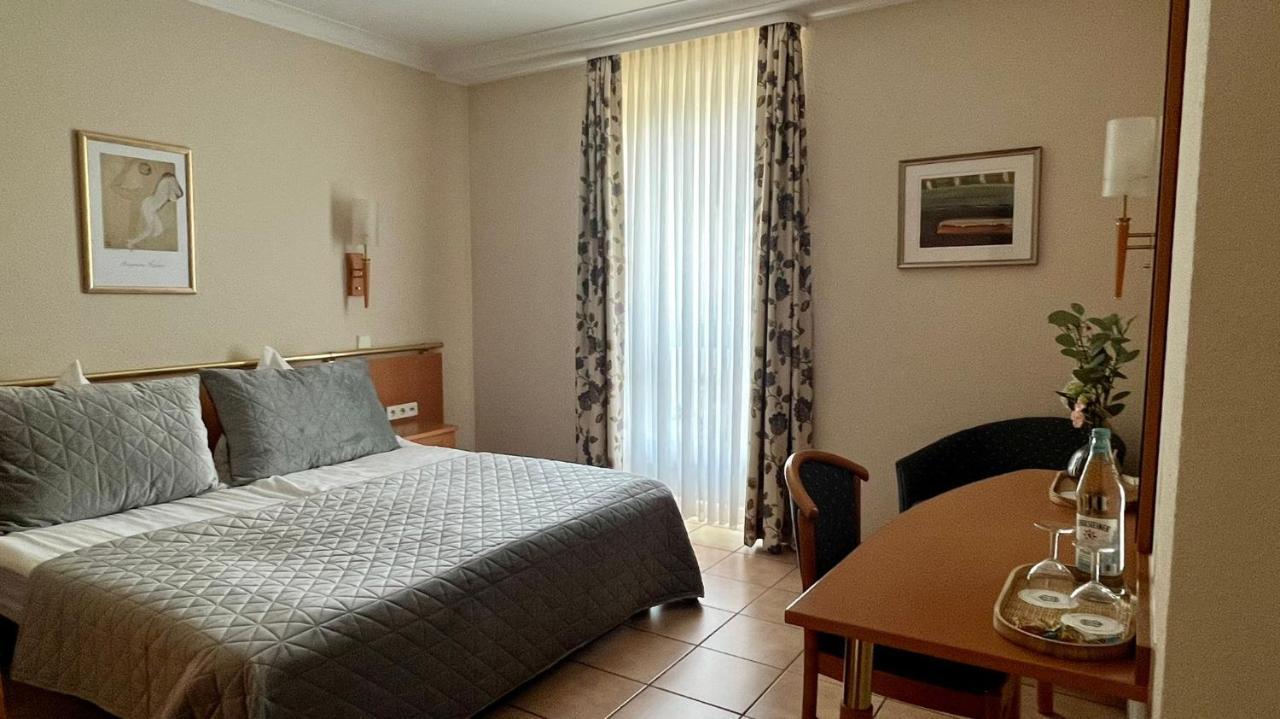 Hotel Victoria Dinslaken Zewnętrze zdjęcie