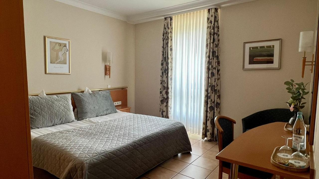 Hotel Victoria Dinslaken Zewnętrze zdjęcie