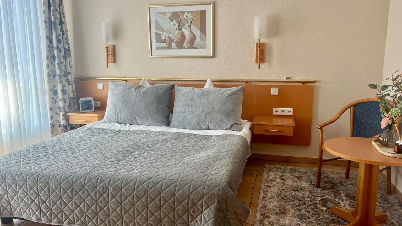 Hotel Victoria Dinslaken Zewnętrze zdjęcie